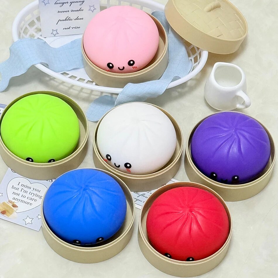 Squishy dumpling géant avec panier vapeur en bambou