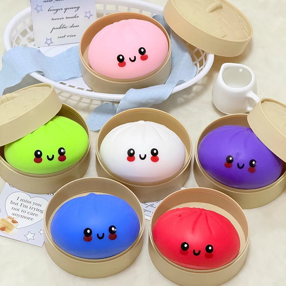 Squishy dumpling géant avec panier vapeur en bambou